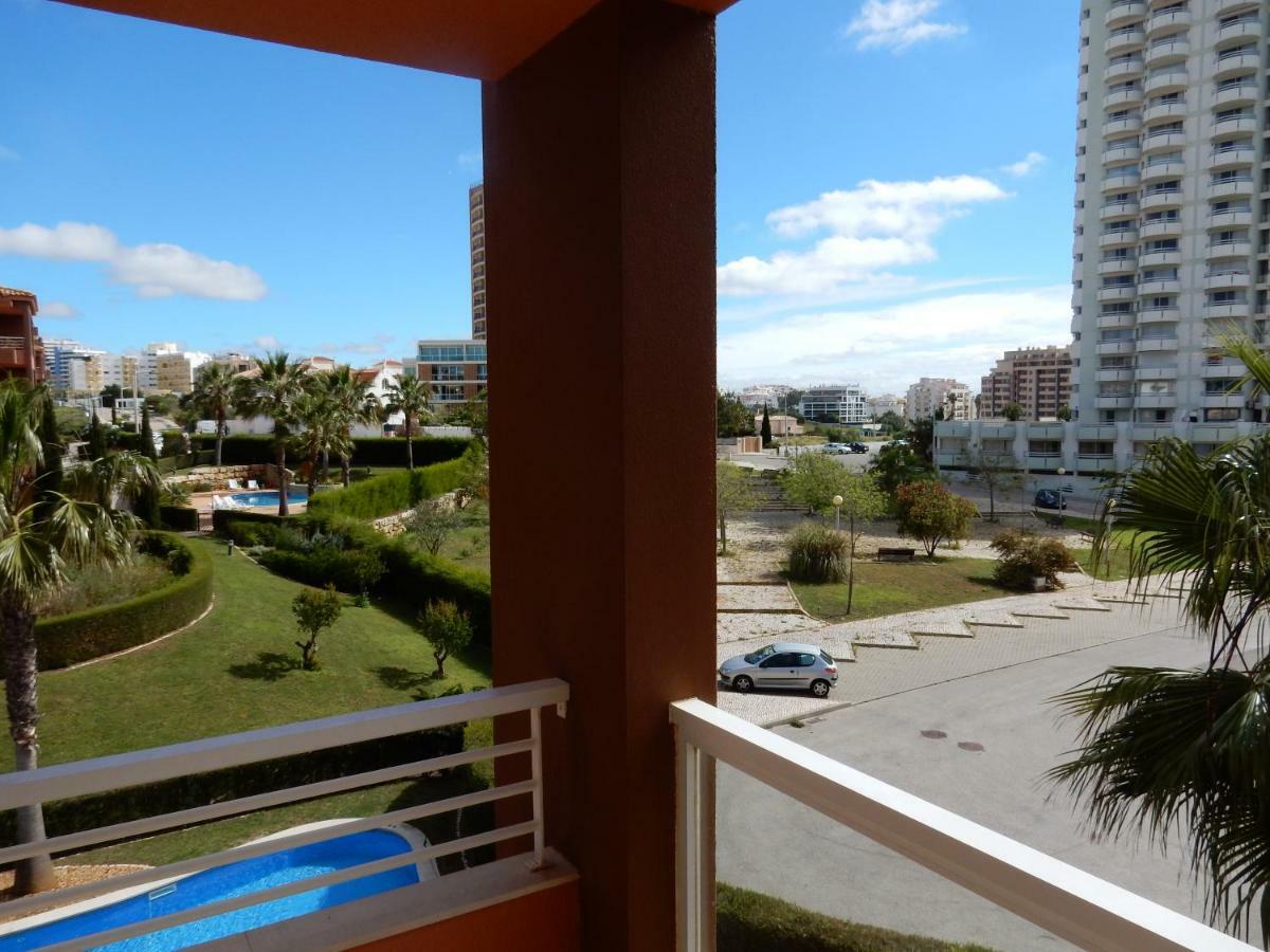 Beach & Sea Apt, Fast Wifi, Airco, Private Parking And Pool Portimão Kültér fotó