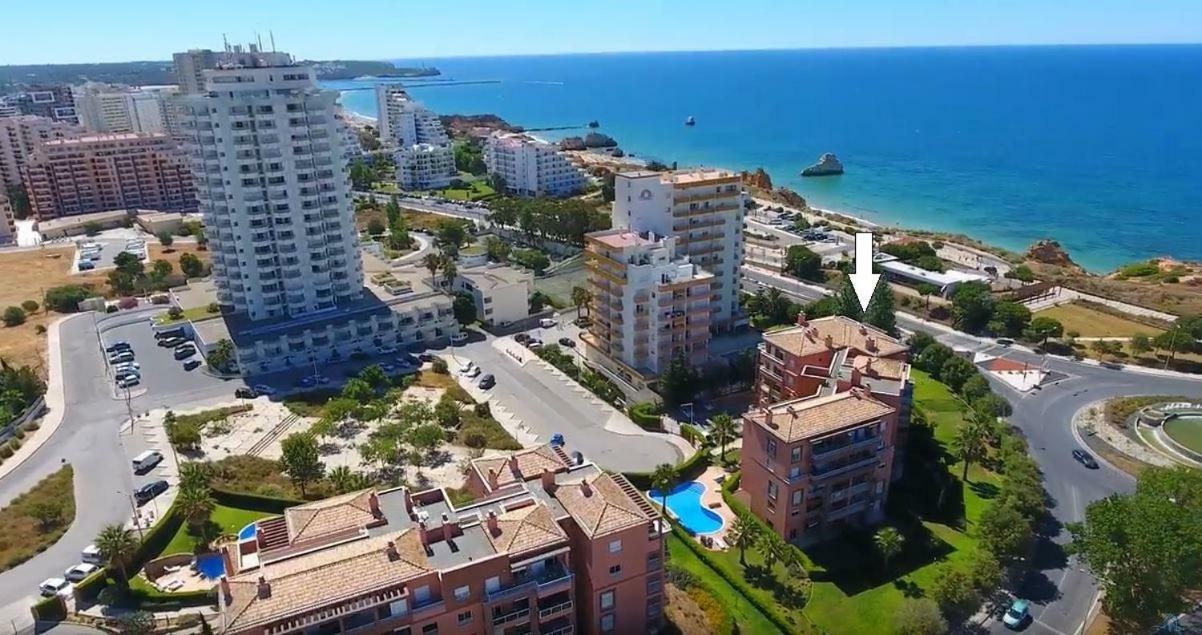 Beach & Sea Apt, Fast Wifi, Airco, Private Parking And Pool Portimão Kültér fotó