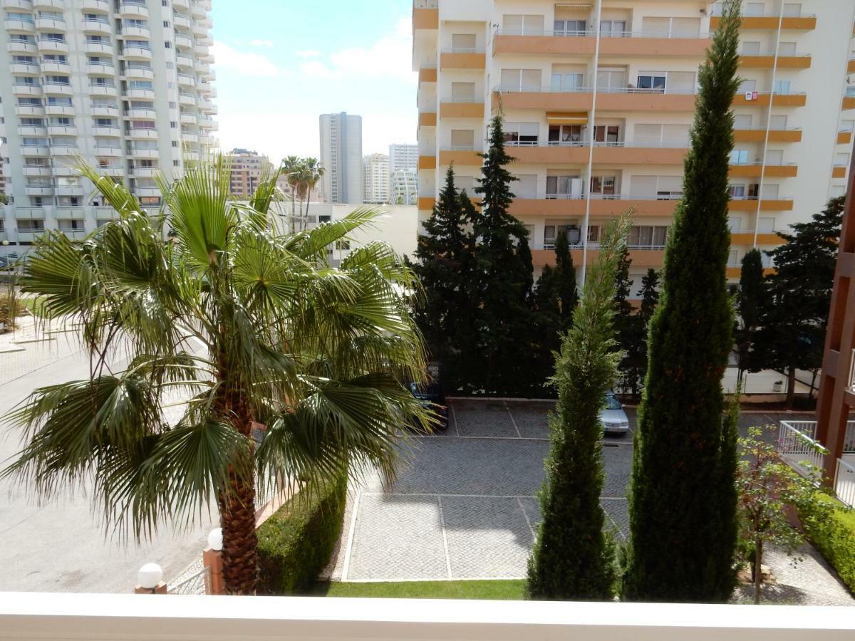 Beach & Sea Apt, Fast Wifi, Airco, Private Parking And Pool Portimão Kültér fotó